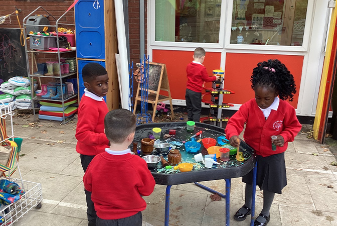 Reception's classroom preview 33