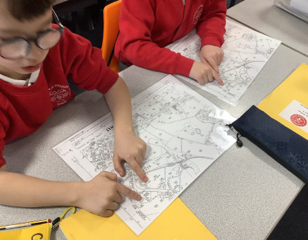 Picture of the children learning Geography 1